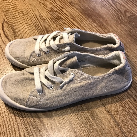 madden girl sneakers barby